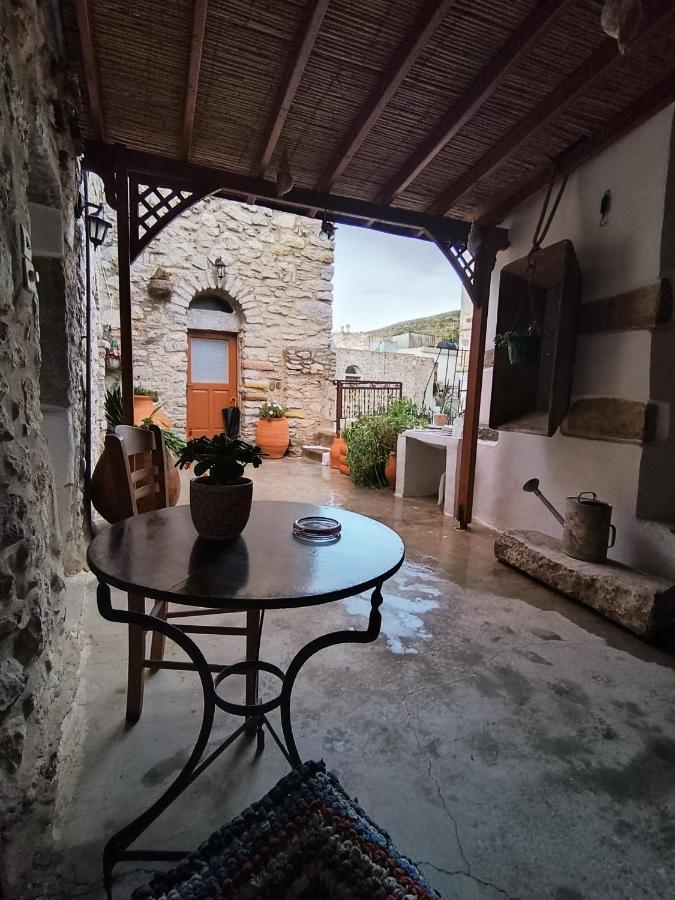 Μεστα - Πλατεια Villa Mesta Bagian luar foto